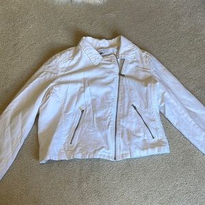 White lightweight jacket